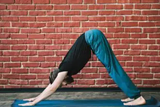 10 yoga poses to increase spinal mobility