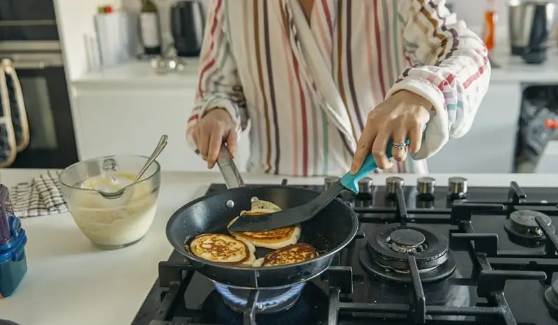 There are real health risks to cooking with a gas stove. How to protect yourself from experts