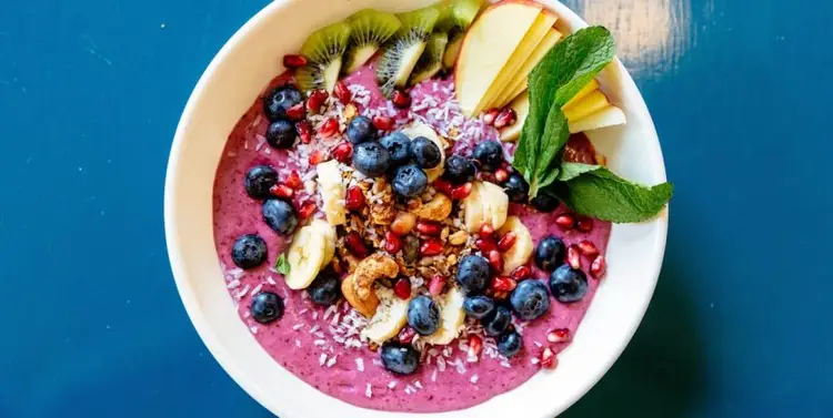 What is açaí? And are açaí berries really healthy?