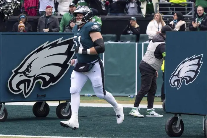 Cam Jurgens's back pain, Super Bowl status, etc. of Brandon Graham