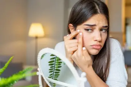 Benzoyl peroxide for acne: Is it effective for treating acne and blackheads?