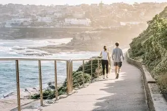 Less known walking techniques supported by doctors who can cure back pain