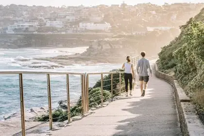 Less known walking techniques supported by doctors who can cure back pain