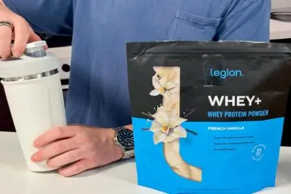 Best Protein Powders 2025: Reviewed by a Nutritionist