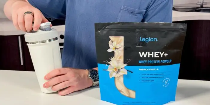 Best Protein Powders 2025: Reviewed by a Nutritionist